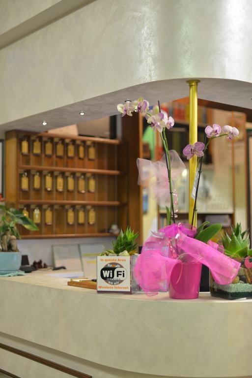 马赛里酒店 里米尼 外观 照片